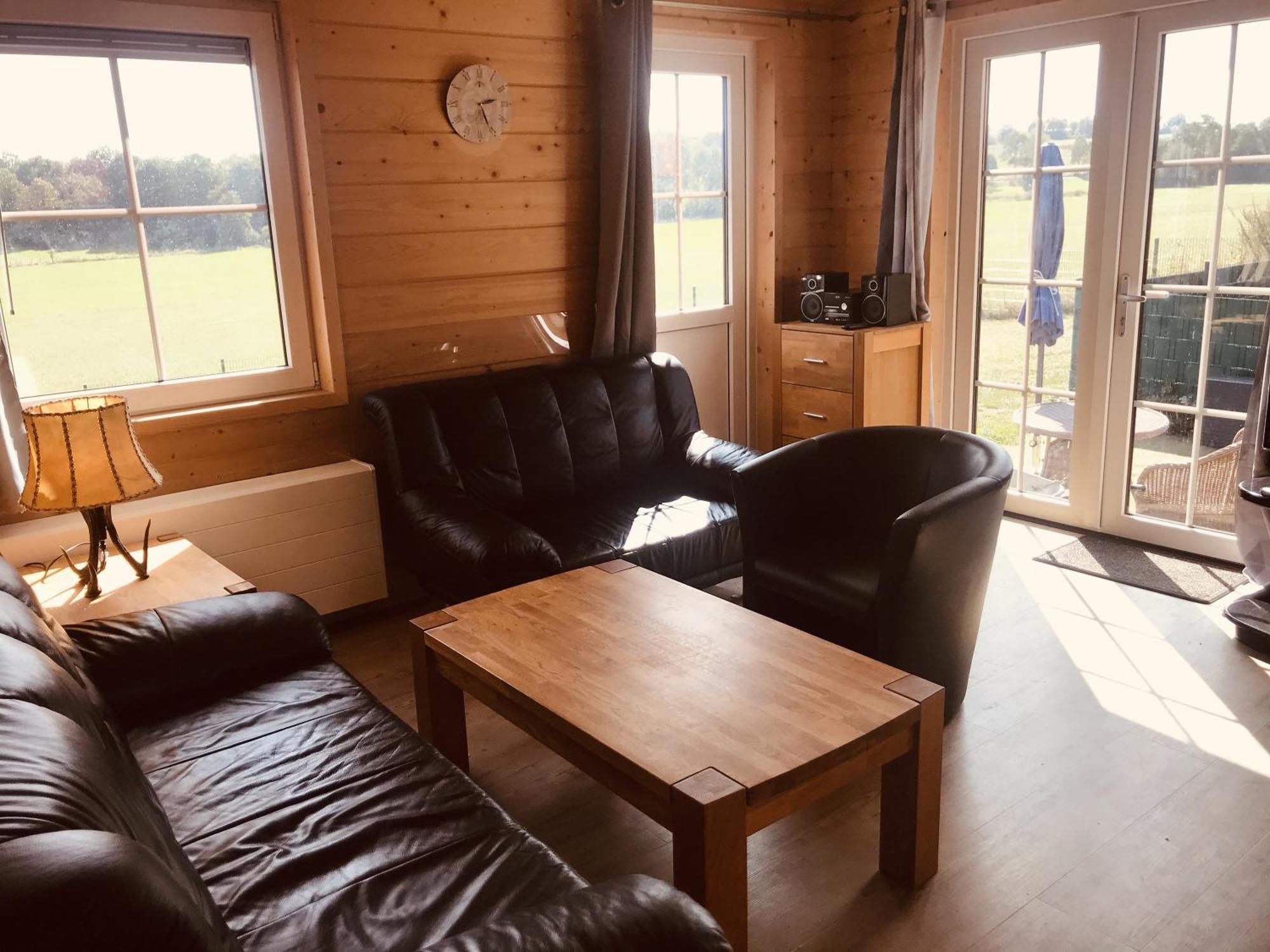 Wolfshuette Villa Hillesheim Bagian luar foto